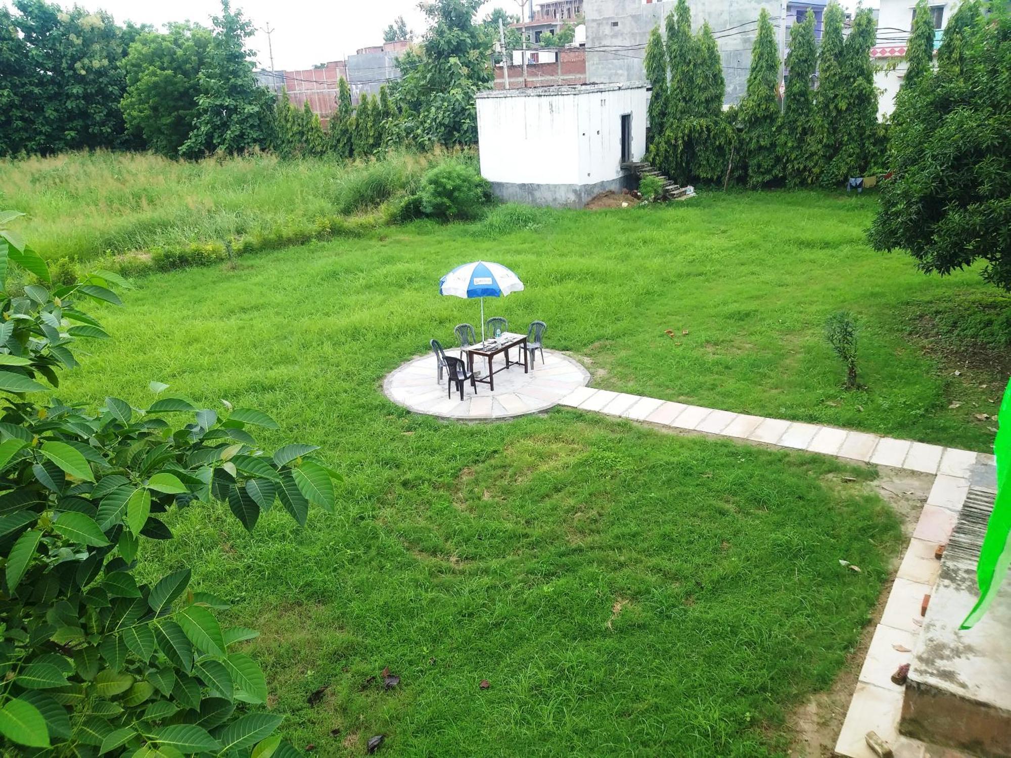 Nature Homestay Varanasi Exterior photo